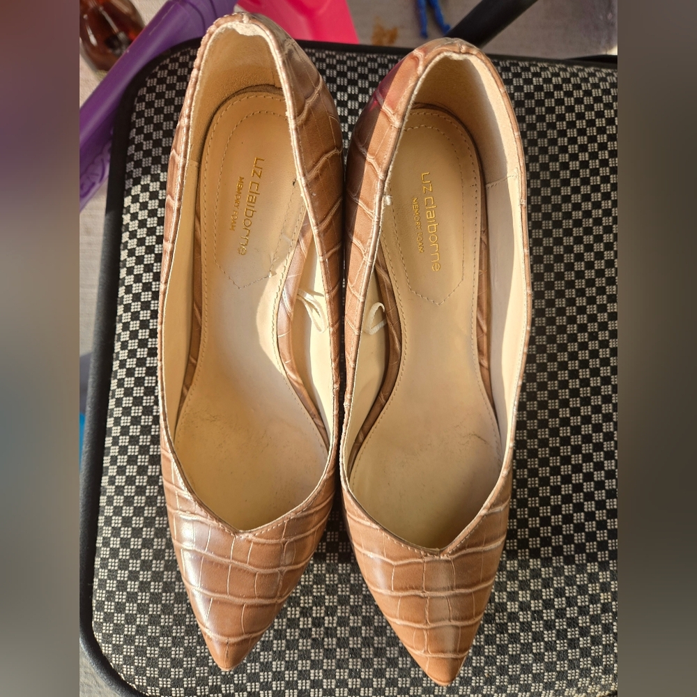 Liz‎ Claiborne Brown Croc-Embossed Women's Shoes